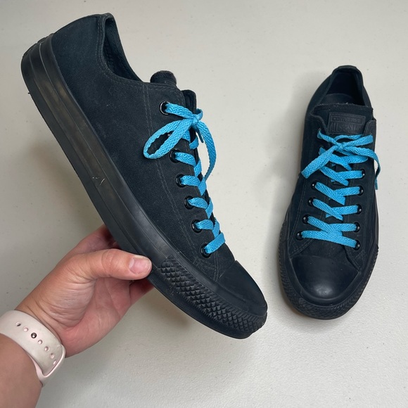 Converse Chuck Taylor All Star Low Top Black with Blue Lace Sneakers SZ 11